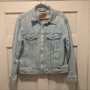 Levi’s denim zipper jacket, light wash